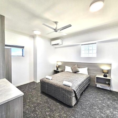 Y Motels Rockhampton Extérieur photo