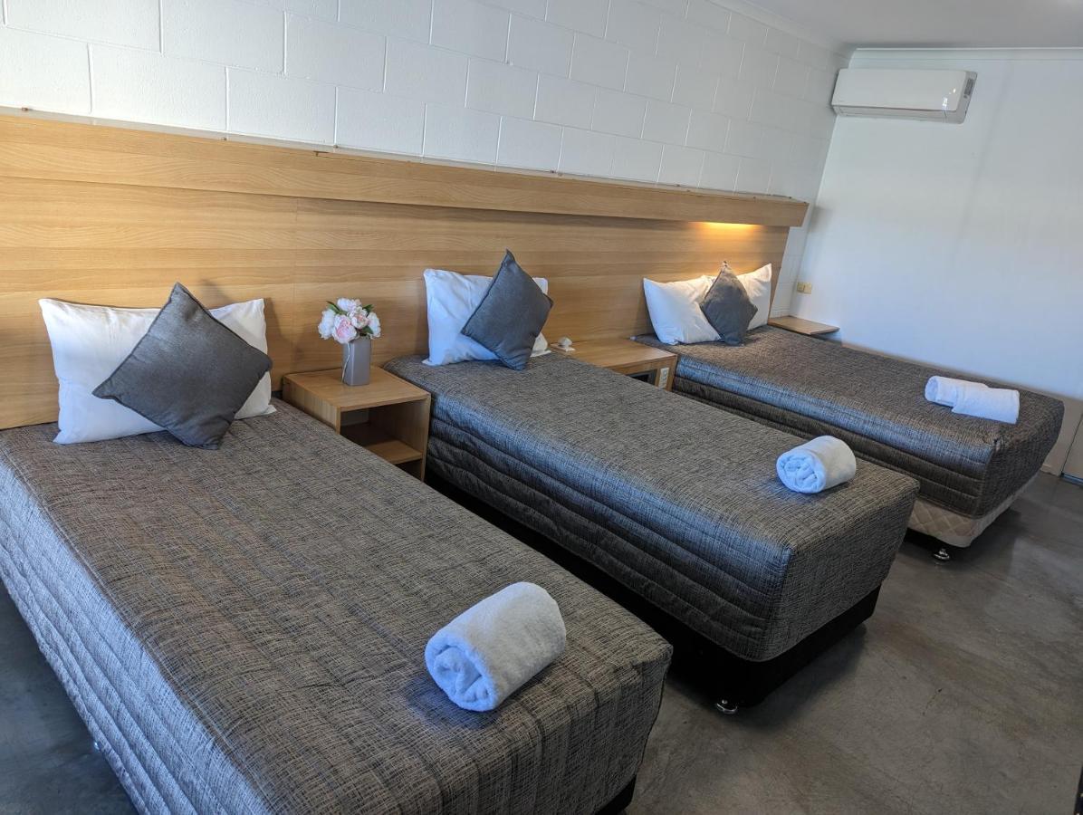 Y Motels Rockhampton Extérieur photo