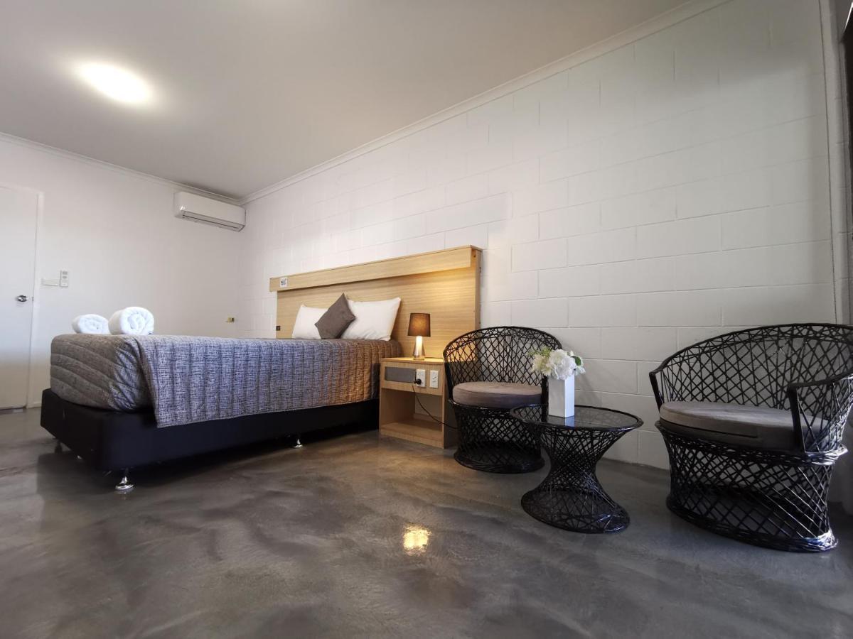 Y Motels Rockhampton Extérieur photo