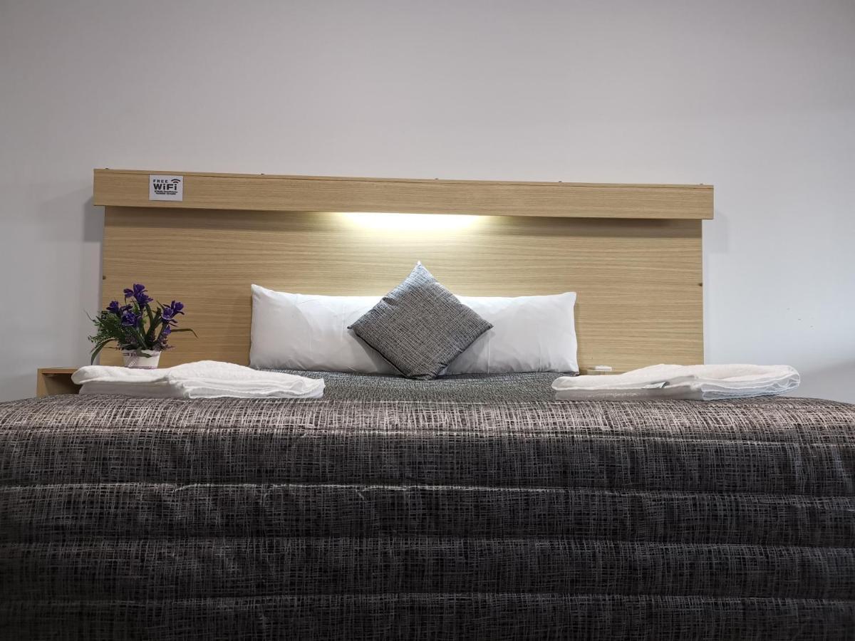 Y Motels Rockhampton Extérieur photo
