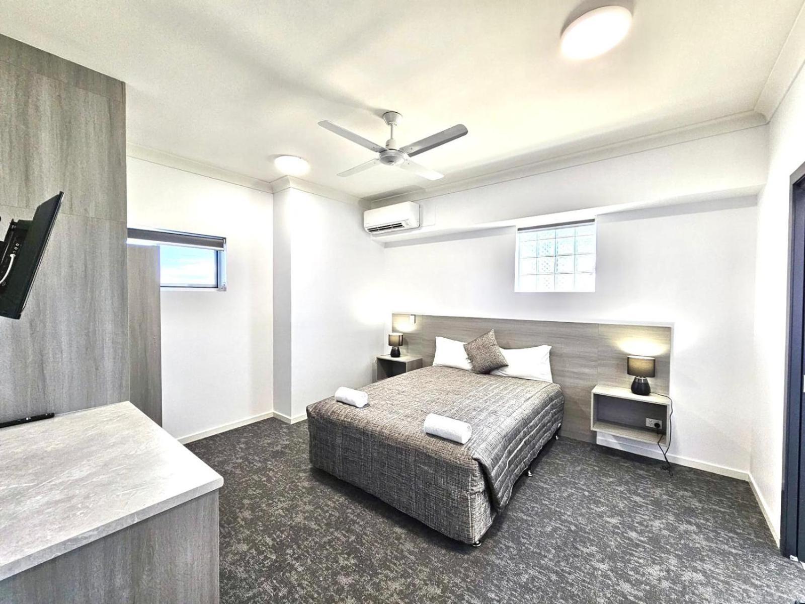 Y Motels Rockhampton Extérieur photo