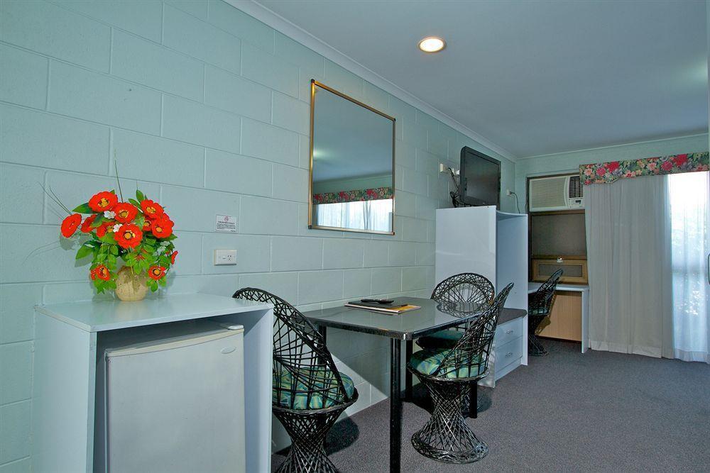 Y Motels Rockhampton Extérieur photo