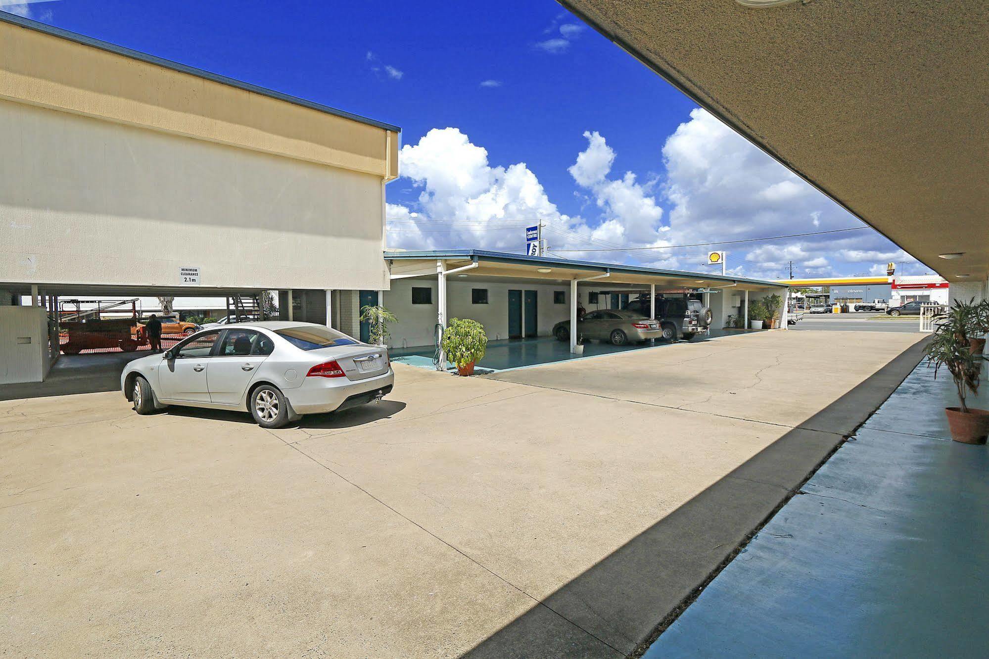Y Motels Rockhampton Extérieur photo